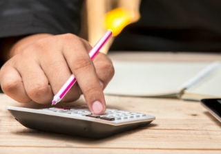 calculator fees funds funding small business sme