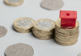 House money pound price growth
