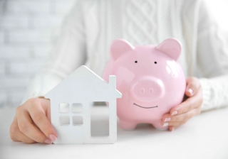 house buy save pig saving person