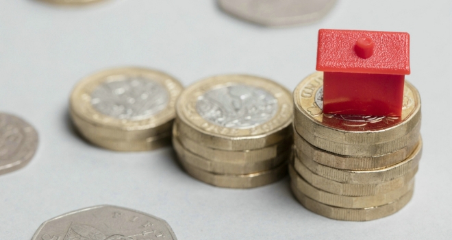 House money pound price growth